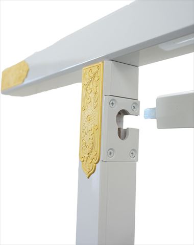 白木製金色金具付衣桁2